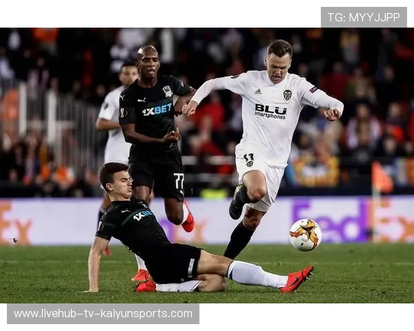 国际米兰的边路革命：多样性引援与训练的新战略