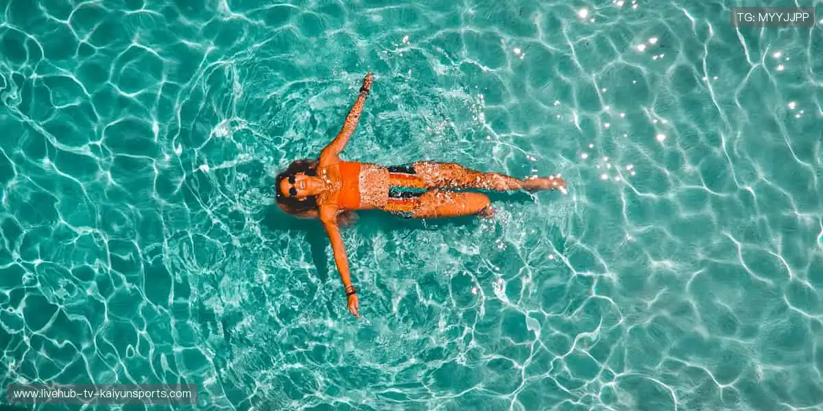 💻高清画质 + 实时弹幕，直播平台就是你的专属看台！